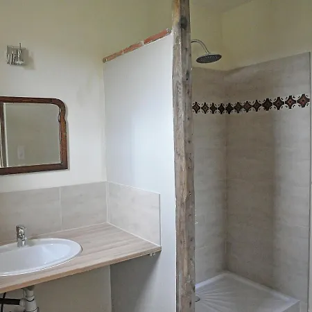 Quaint In With Private Terrace Bourrouillan